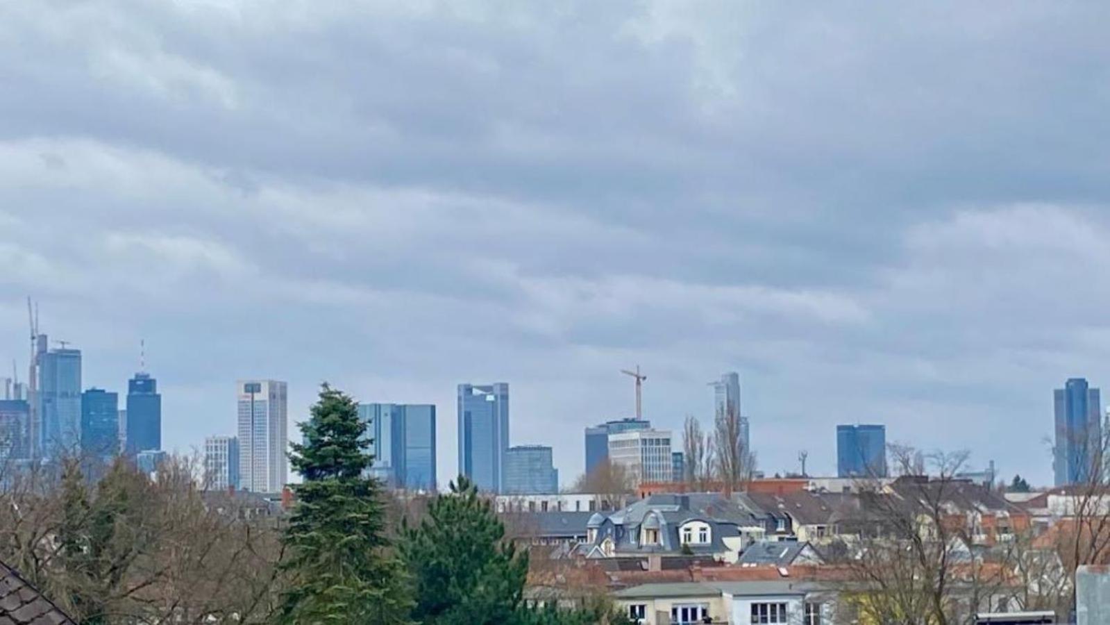 Schoenes Erwachen Im Frankfurter Penthouse Франкфурт на Майн Екстериор снимка